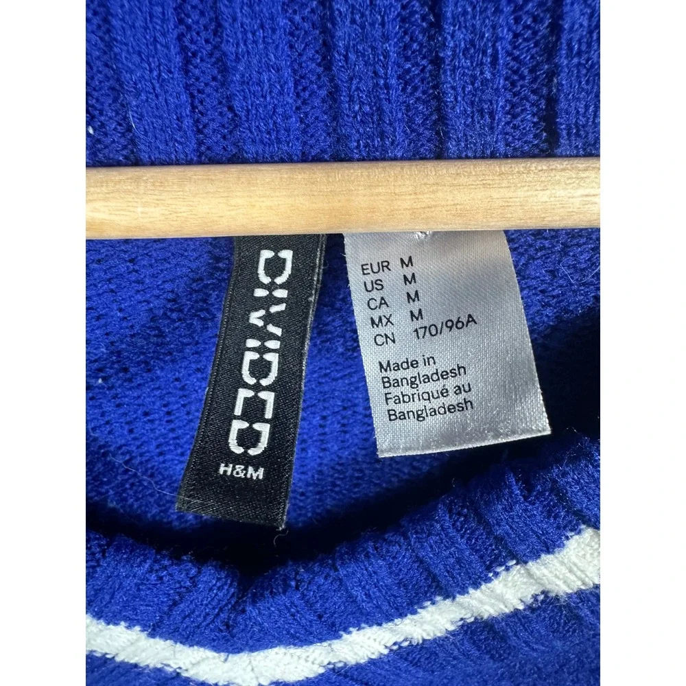H&M Divided Chicago Varsity Knit Sweater Womens M Blue Cropped V Neck Preppy
